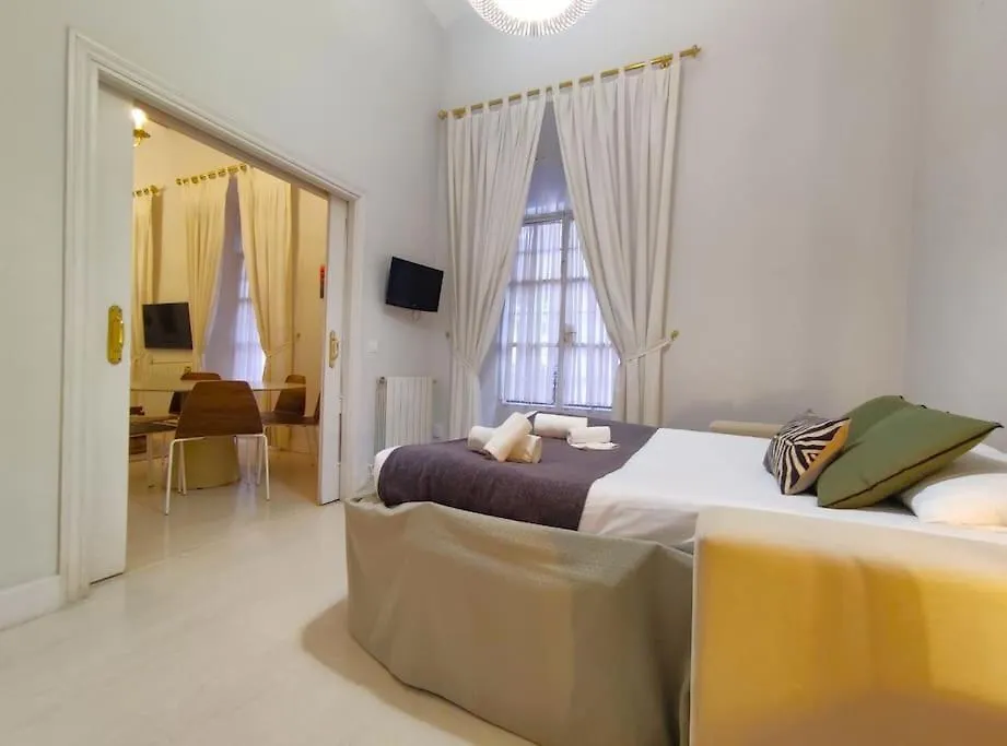 Aponte Suites Seville Apartment